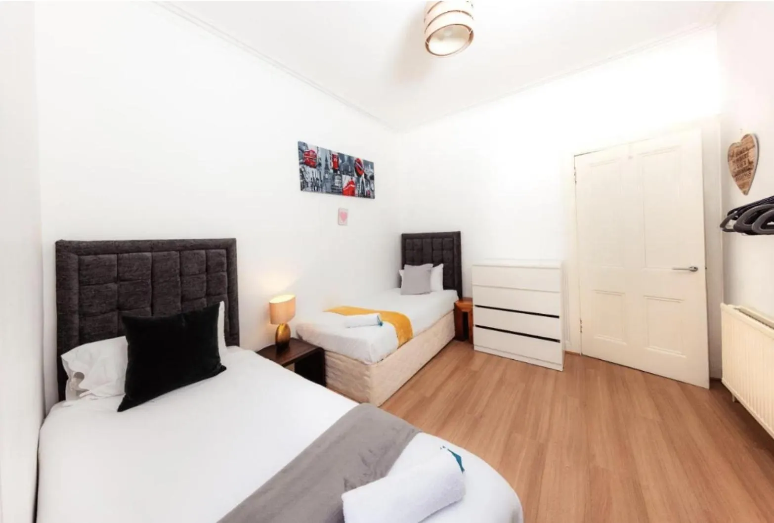 Desirable Edinburgh Apartment - City Centre