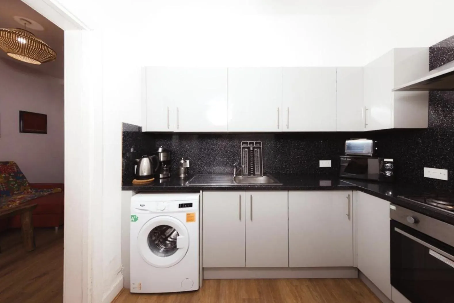 Desirable Edinburgh Apartment - City Centre