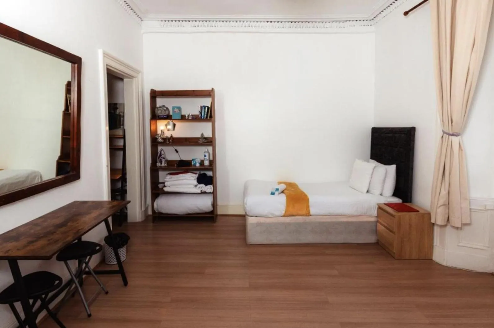Desirable Edinburgh Apartment - City Centre