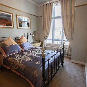 1 Bedroom Apartment Edinburgh
